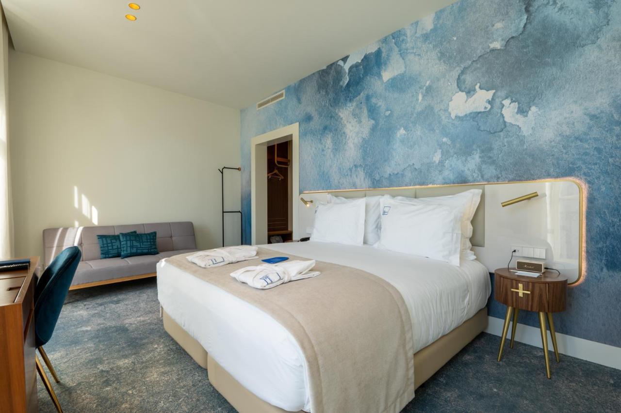 Deluxe Double or Twin Room City View